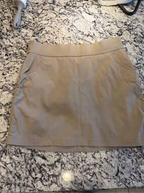 Columbia Beige Active Mini Skort with Pockets drawstring sides large